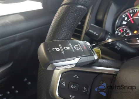 2025 Ram 1500 Tradesman 4X4 5'7 Box из США, поврежденный, VIN 1C6RRFGG2SN666762